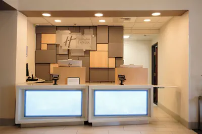 Photo 3 - Holiday Inn Express & Suites Davis - University Area by IHG