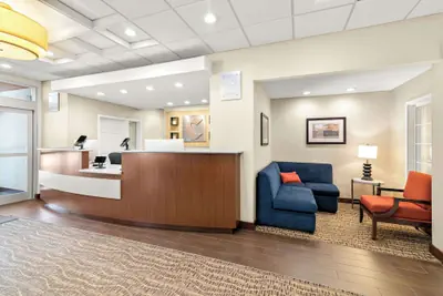 Photo 3 - Comfort Inn & Suites North Conway