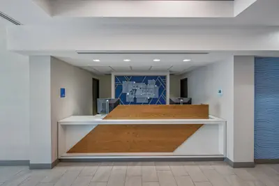 Photo 3 - Holiday Inn Express Hotel & Suites San Diego-Sorrento Valley by IHG