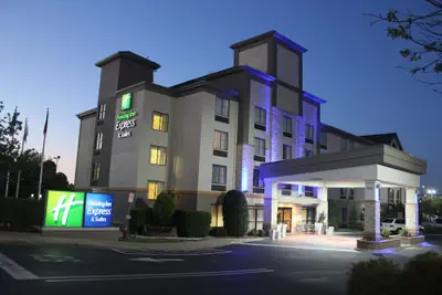 Photo 2 - Holiday Inn Express & Suites Charlotte-Concord-I-85 by IHG