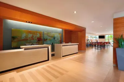 Photo 4 - Delta Hotels by Marriott Anaheim Garden Grove