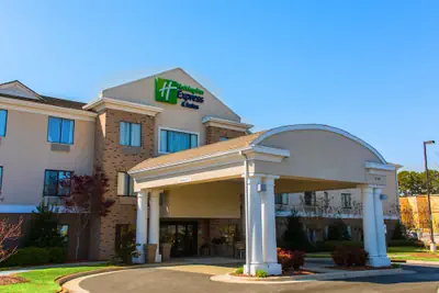 Photo 2 - Holiday Inn Express Hotel and Suites Kinston by IHG