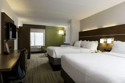 Photo 5 - Holiday Inn Express & Suites Charlotte Arpt-Belmont by IHG