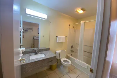 Photo 5 - Legacy Inn - Cookeville