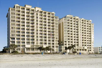 Photo 2 - Hampton Inn & Suites Myrtle Beach/Oceanfront