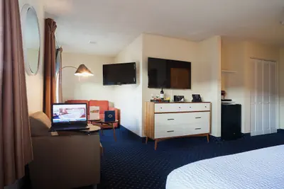 Photo 5 - Hotel Focus SFO