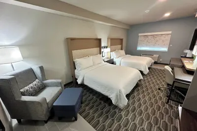 Photo 5 - Holiday Inn Kansas City Downtown by IHG