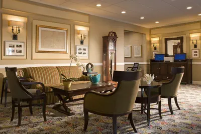 Photo 2 - Newport Beach Hotel & Suites