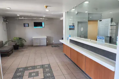 Photo 3 - Motel 6 Barstow, Ca - Lenwood Road