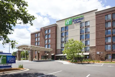 Photo 2 - Holiday Inn Express & Suites Bloomington - MPLS Arpt Area W by IHG