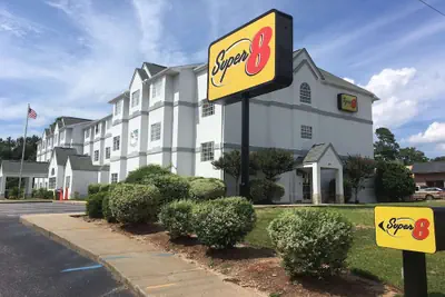 Photo 2 - Super 8 by Wyndham Harbison/Parkridge Hospital