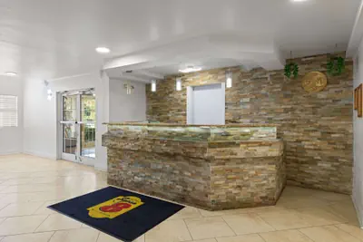Photo 3 - Super 8 by Wyndham Harbison/Parkridge Hospital