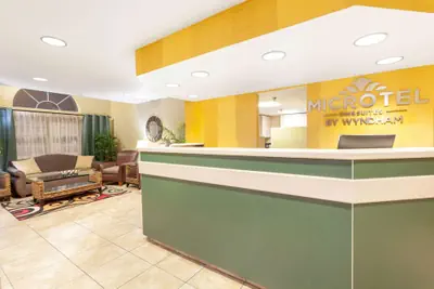 Photo 4 - Microtel Inn & Suites by Wyndham Gulf Shores