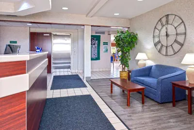 Photo 3 - Americas Best Value Inn & Suites Maryville