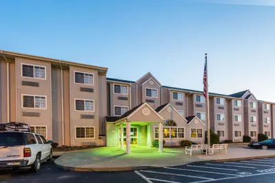 Photo 2 - Microtel Inn & Suites by Wyndham Hillsborough