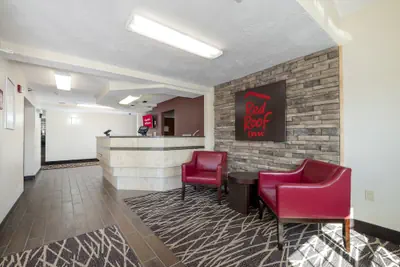 Photo 4 - Red Roof Inn Springfield, MO