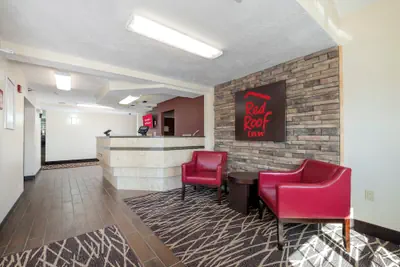 Photo 5 - Red Roof Inn Springfield, MO