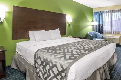 Photo 5 - Rodeway Inn & Suites Needles