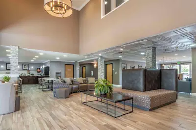 Photo 3 - Best Western Plus Vineyard Inn