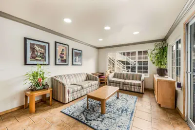 Photo 3 - Americas Best Value Inn Ukiah