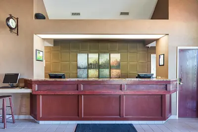Photo 4 - Sleep Inn & Suites Bay View Acme - Traverse City