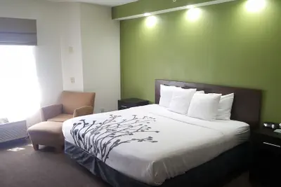 Photo 5 - Garner Hotel Frederick Southeast by IHG