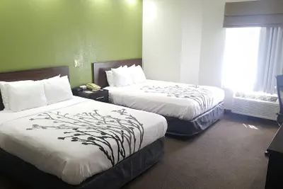 Photo 3 - Garner Hotel Frederick Southeast by IHG