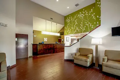 Photo 4 - Garner Hotel Frederick Southeast by IHG