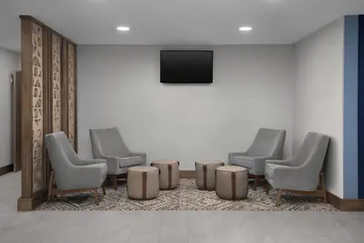 Photo 3 - Candlewood Suites Baltimore - BWI Airport NE