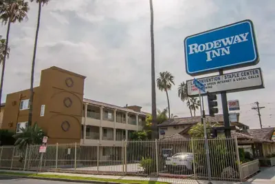 Photo 2 - Rodeway Inn Los Angeles Convention Center