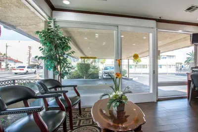 Photo 4 - Rodeway Inn Los Angeles Convention Center