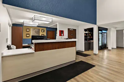 Photo 4 - Comfort Inn & Suites Fremont