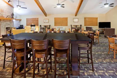 Photo 3 - AmericInn by Wyndham Ironwood