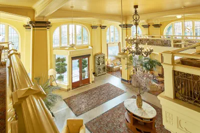 Photo 3 - Ashland Springs Hotel