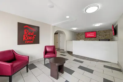 Photo 3 - Red Roof Inn Charlotte - Airport
