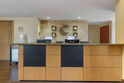 Photo 3 - Comfort Inn & Suites Seguin