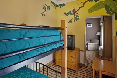 Photo 5 - Holiday Inn Express & Suites Byron by IHG