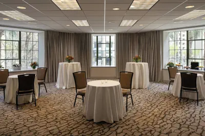 Photo 3 - Sheraton Grand Sacramento Hotel