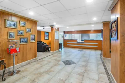 Photo 5 - Howard Johnson by Wyndham Staunton