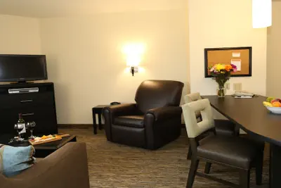 Photo 5 - Candlewood Suites East Lansing by IHG