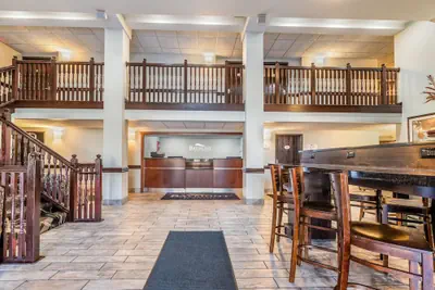 Photo 3 - Baymont by Wyndham Bloomington MSP Airport