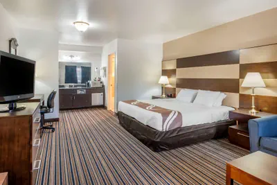 Photo 4 - Quality Inn Central Roseburg