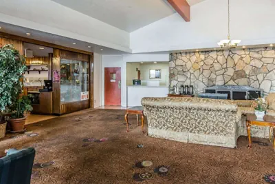 Photo 4 - Econo Lodge new Reno - Sparks Convention Center