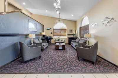 Photo 3 - Best Western Borger Inn