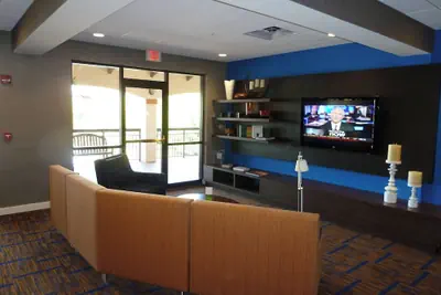 Photo 3 - Courtyard by Marriott Key West Waterfront