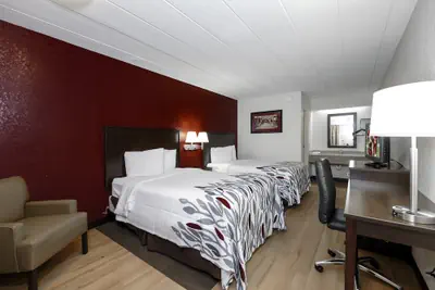 Photo 4 - Red Roof Inn Cleveland - Medina