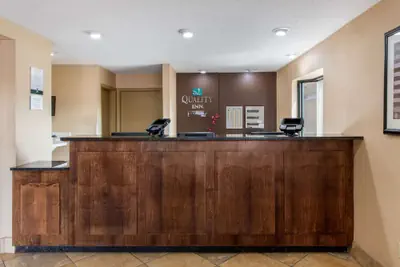 Photo 2 - Quality Inn Columbus - East