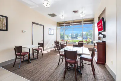 Photo 3 - Red Roof Inn Columbus - Grove City