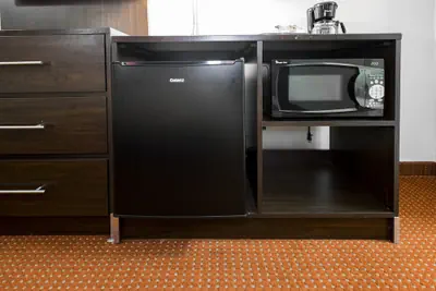 Photo 4 - Red Roof Inn Columbus Northeast - Westerville