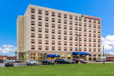 Photo 2 - Comfort Suites Chicago O'Hare Airport